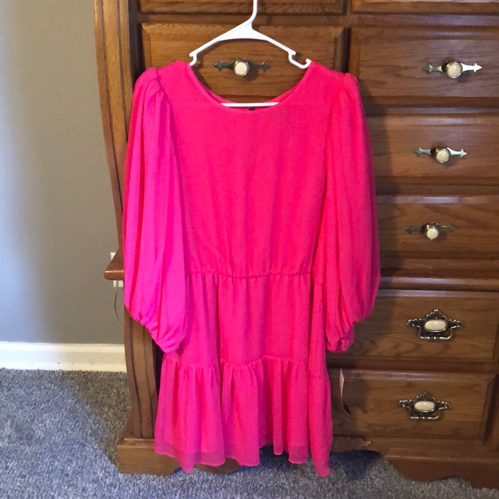 Hot pink dress. Long sleeve.